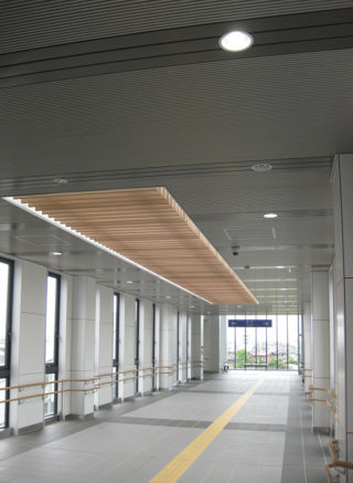 JR西金沢駅